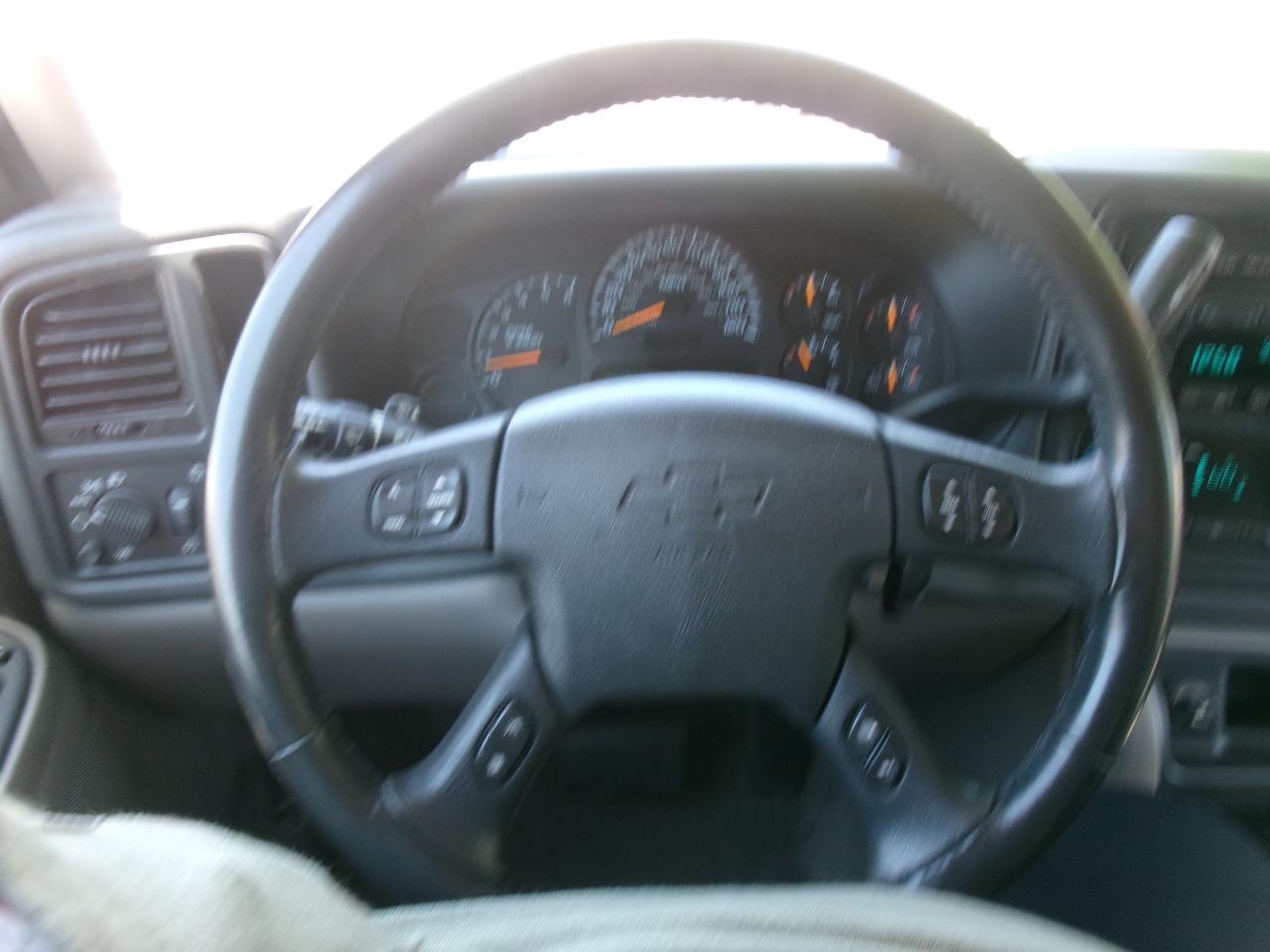 Chevrolet Suburban LT 2004