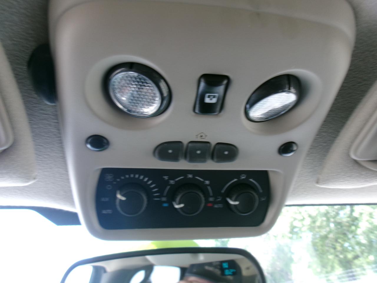 Chevrolet Suburban LT 2004