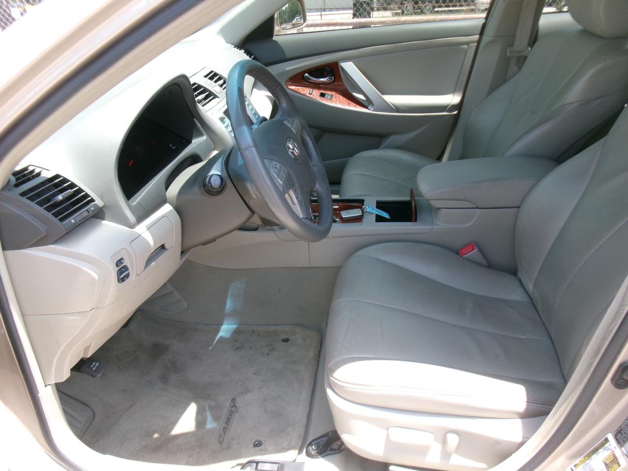 Toyota Camry XLE V6 2008