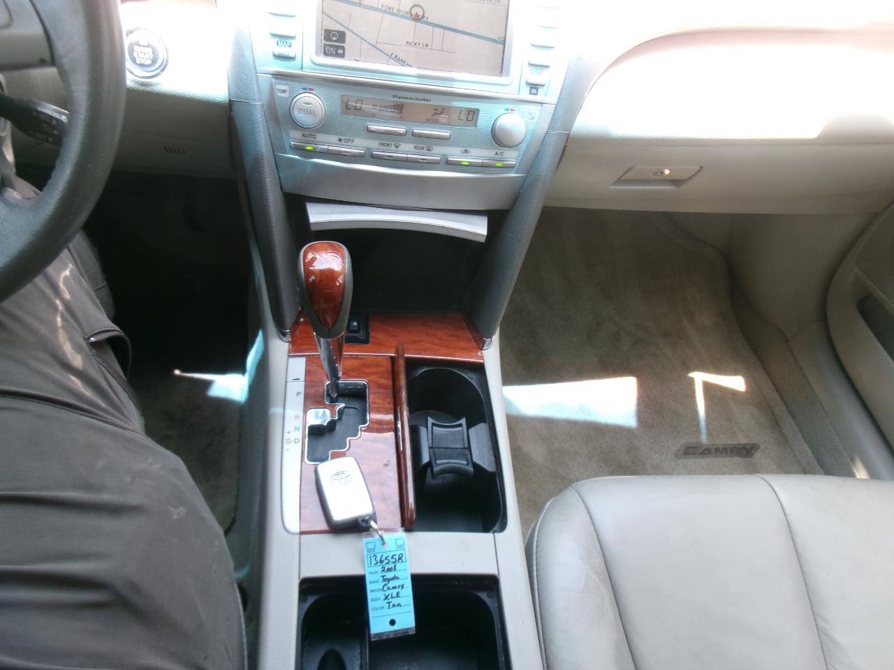 Toyota Camry XLE V6 2008