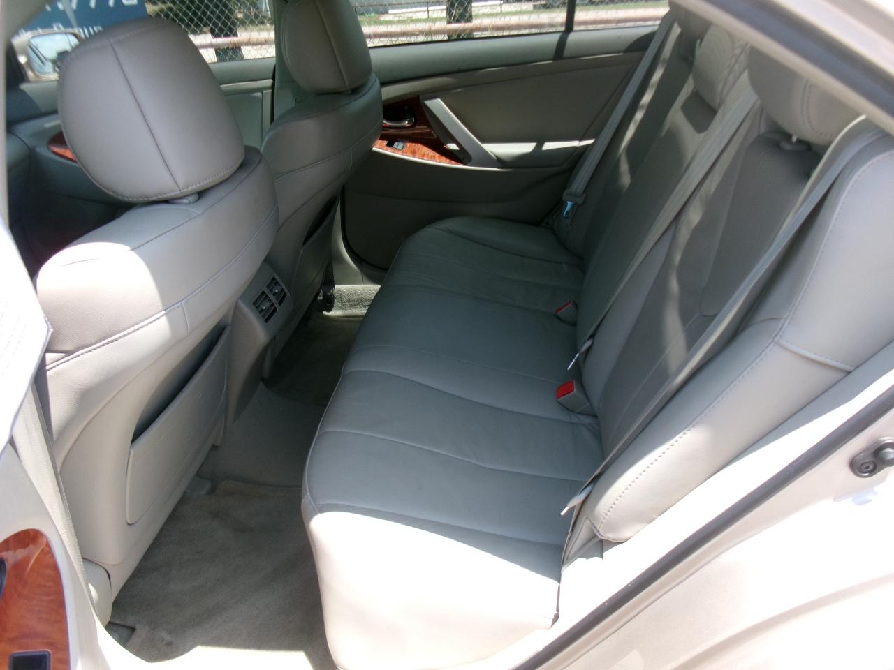 Toyota Camry XLE V6 2008