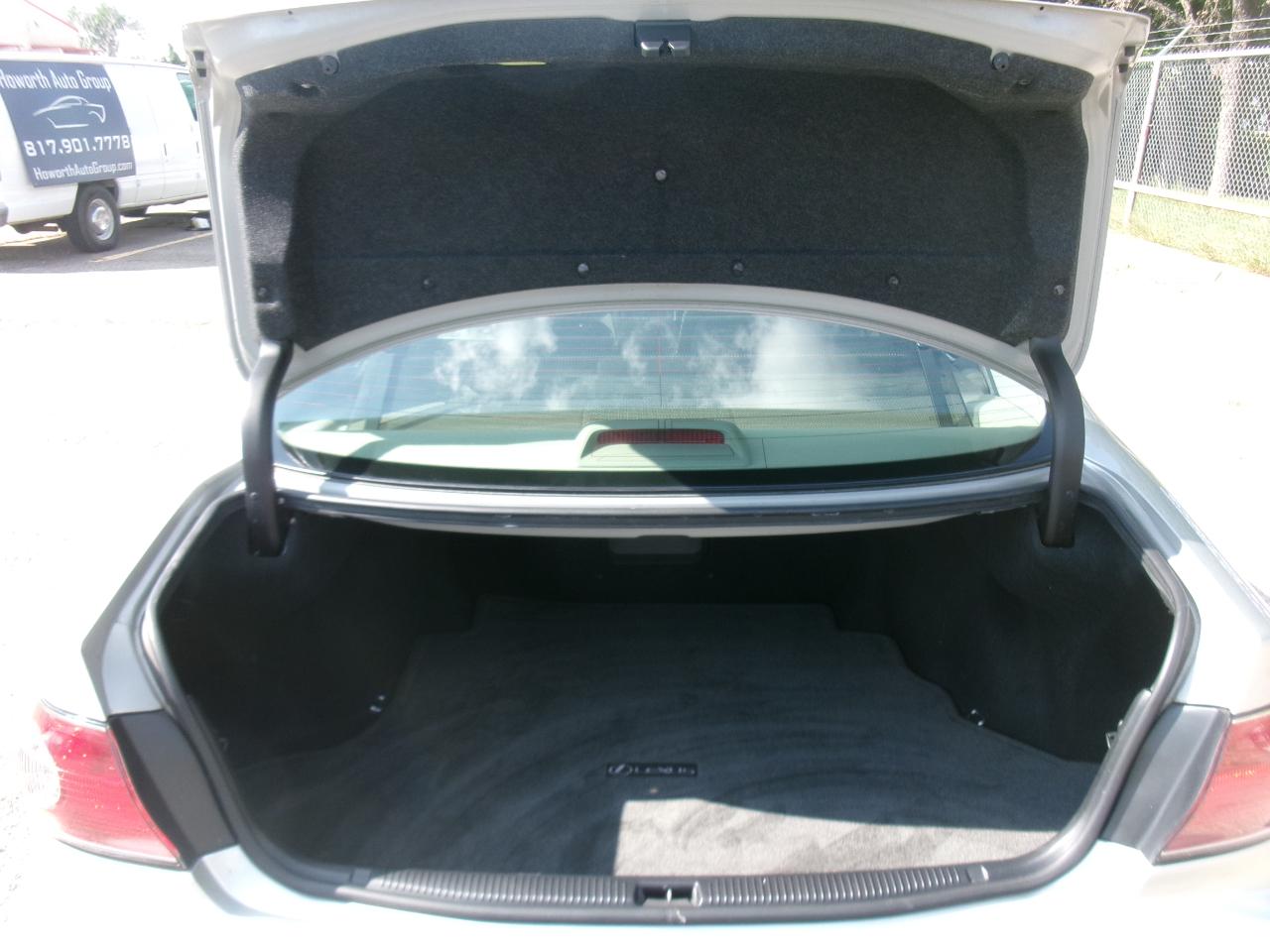 Lexus ES 330 Sedan 2004