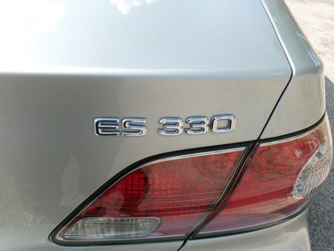 Lexus ES 330 Sedan 2004