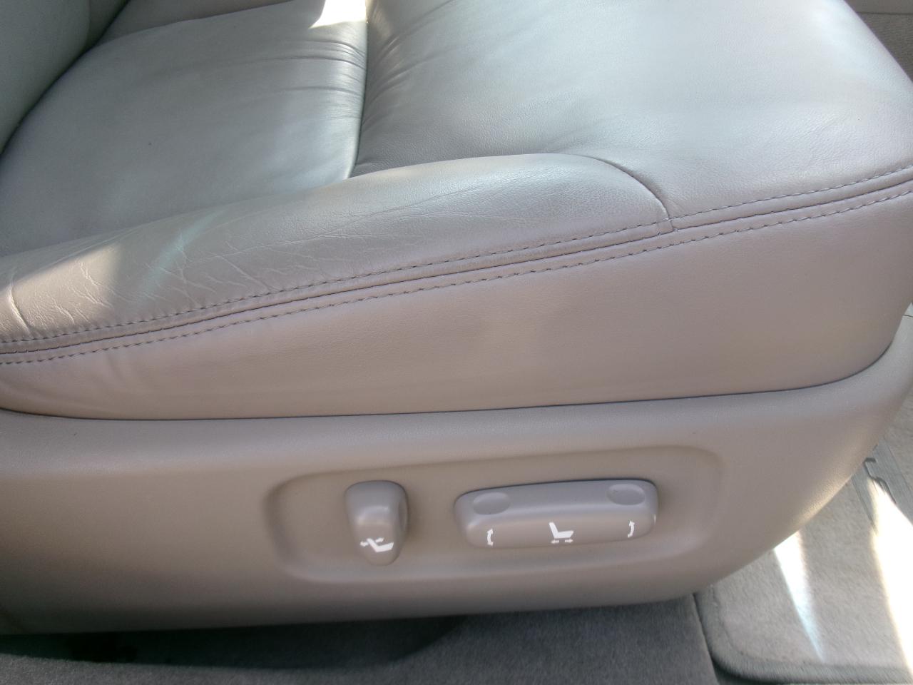 Lexus ES 330 Sedan 2004