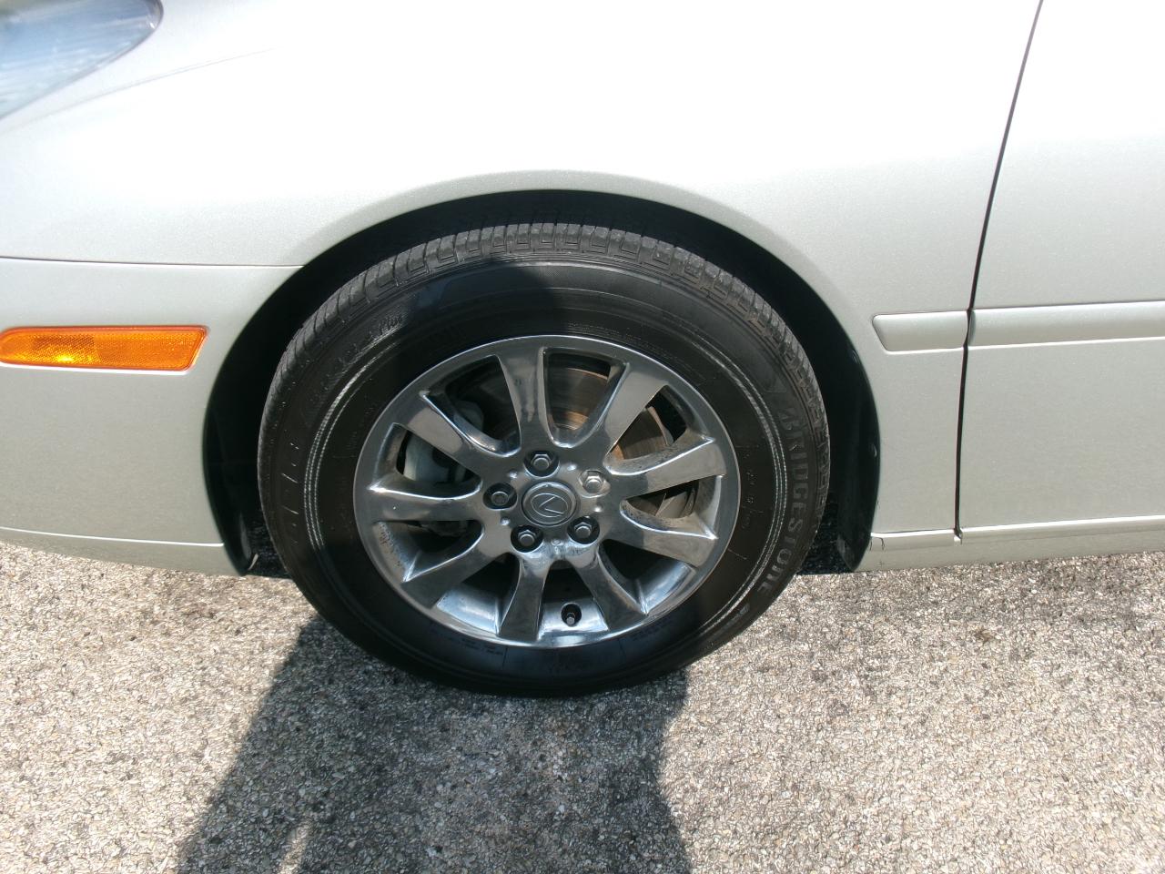 Lexus ES 330 Sedan 2004