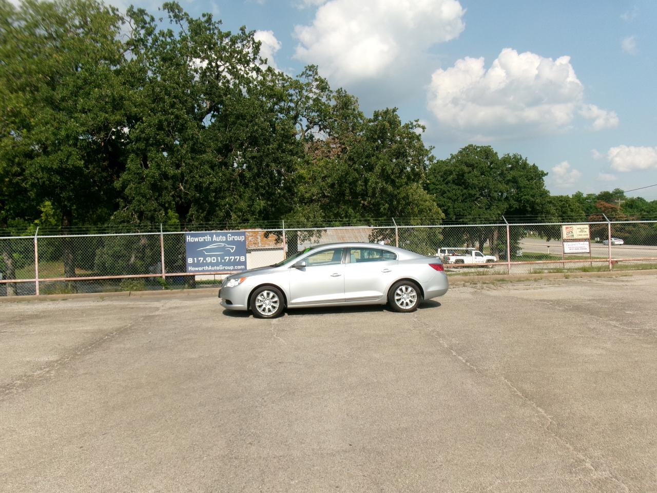 Buick LaCrosse CX 2010