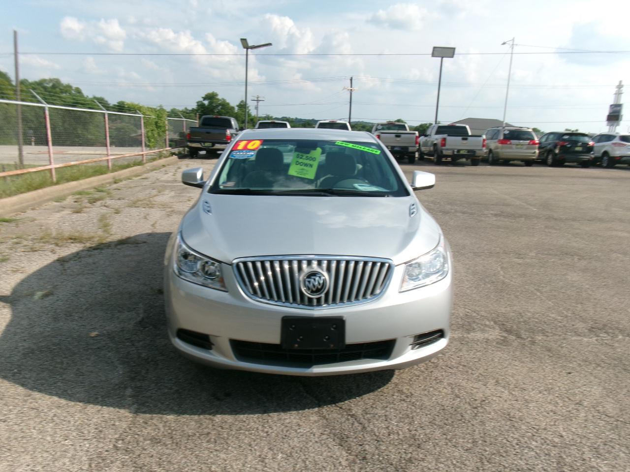 Buick LaCrosse CX 2010