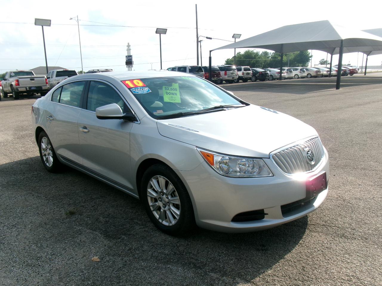 Buick LaCrosse CX 2010