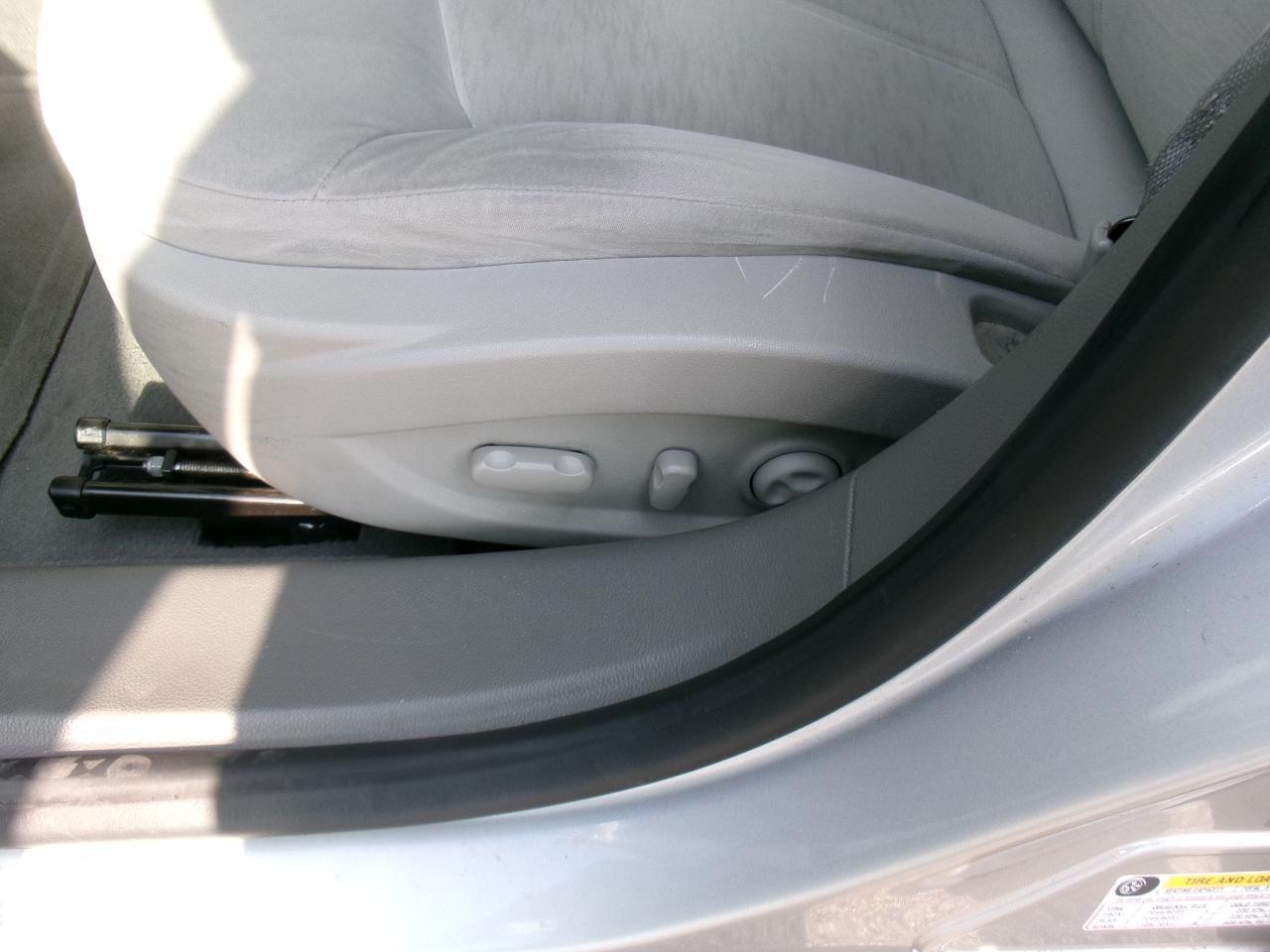 Buick LaCrosse CX 2010