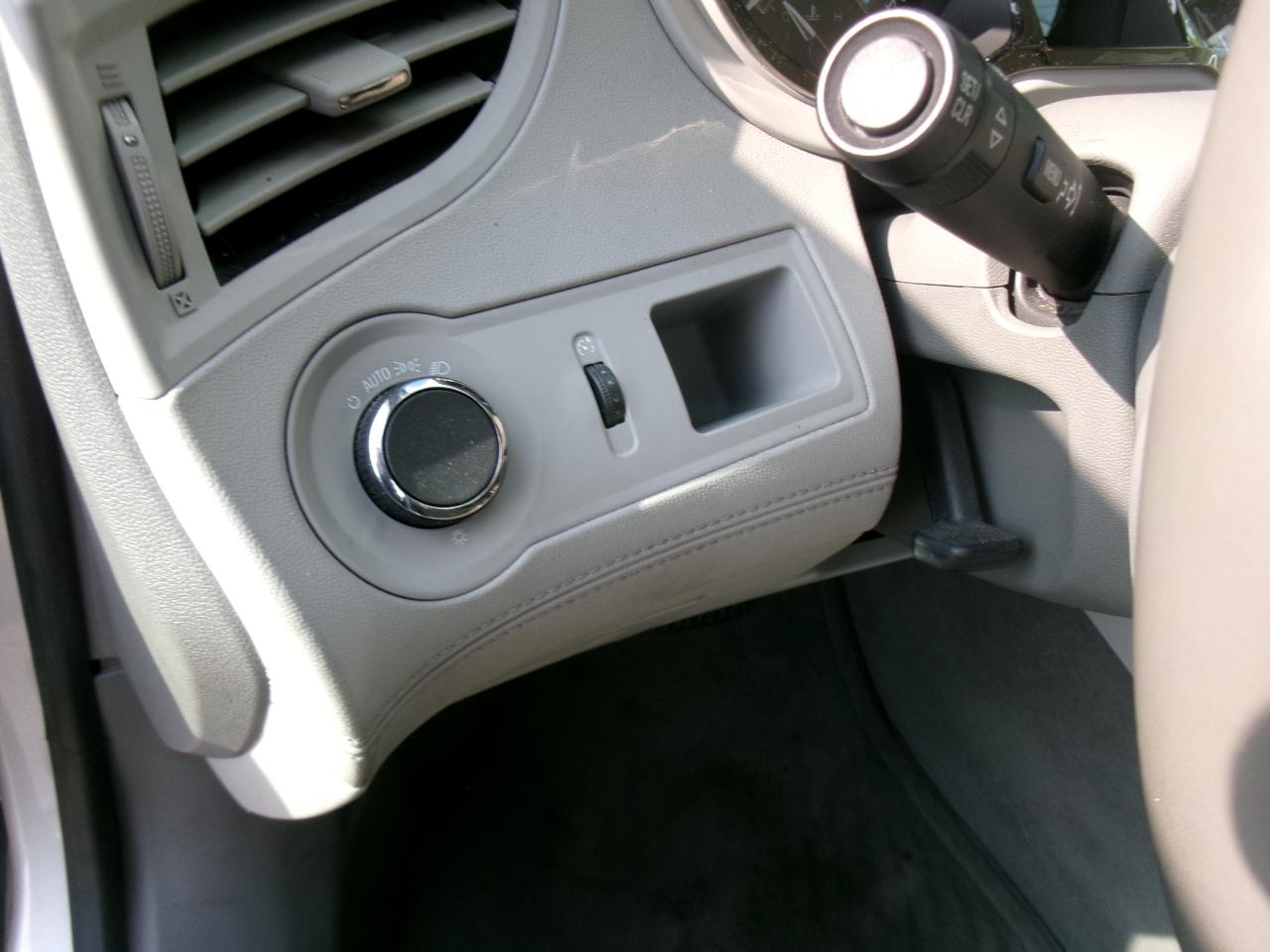 Buick LaCrosse CX 2010