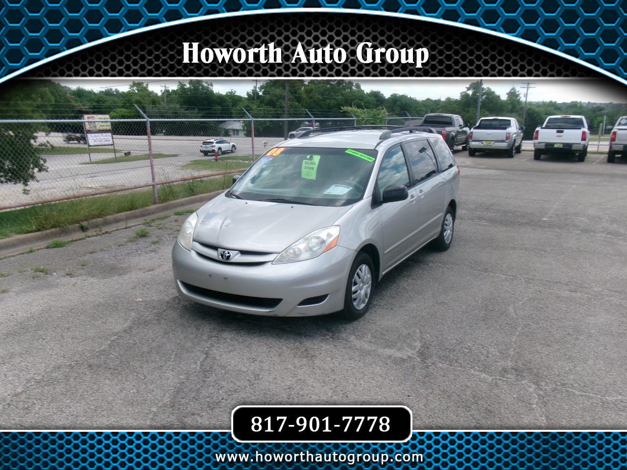 2008 Toyota Sienna LE        8-Passenger Seating