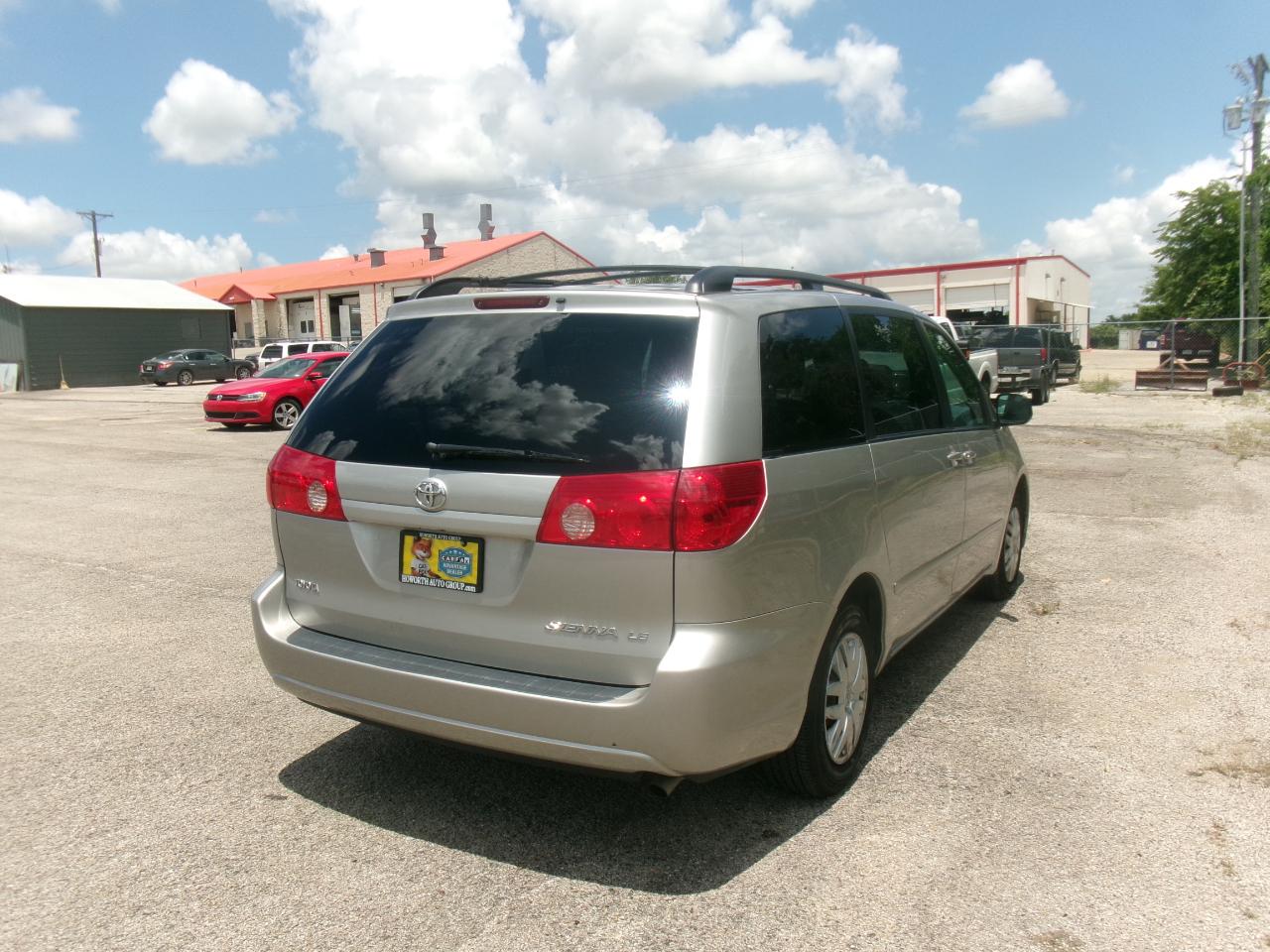 Toyota Sienna  2008
