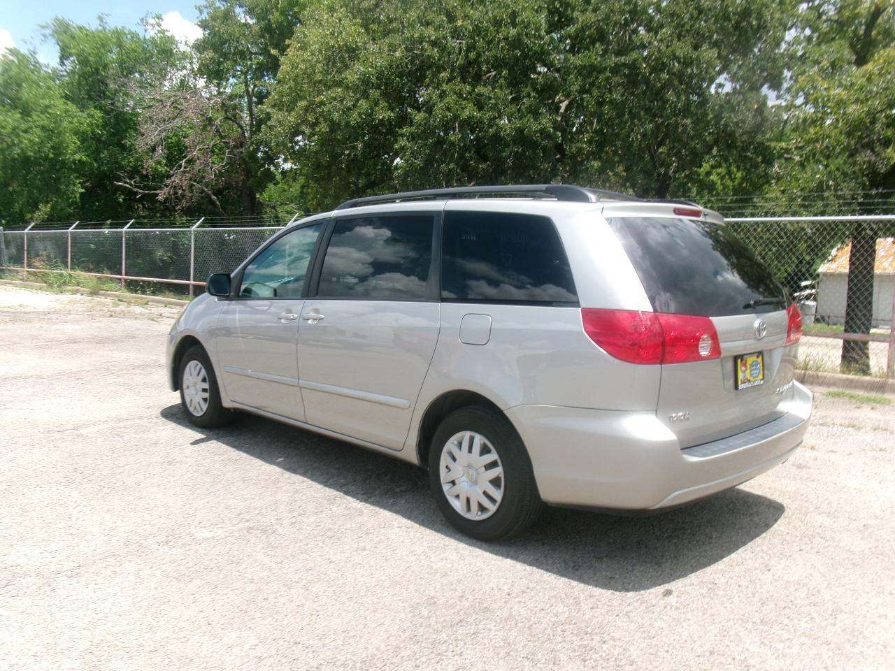 Toyota Sienna  2008