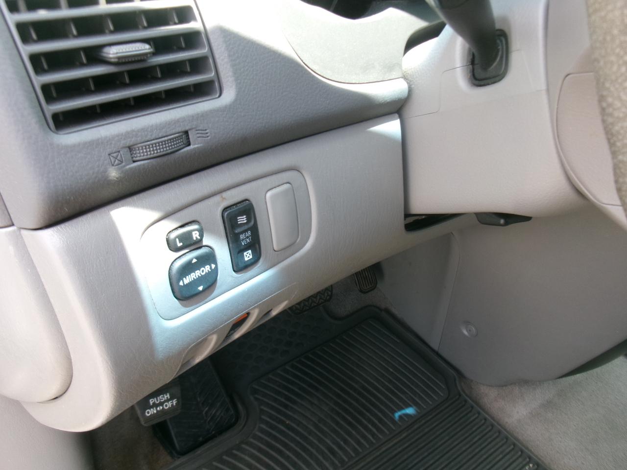 Toyota Sienna  2008