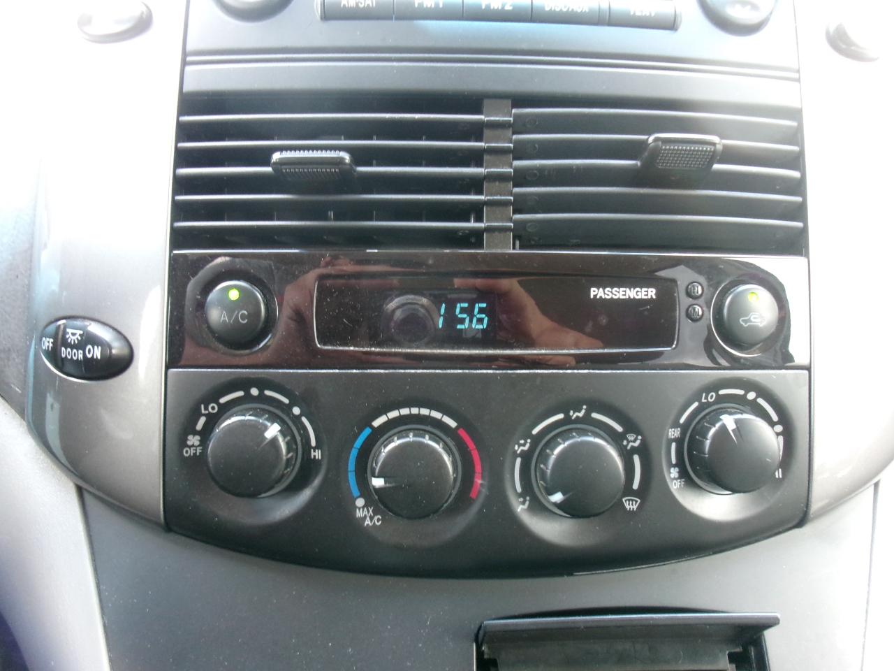 Toyota Sienna  2008