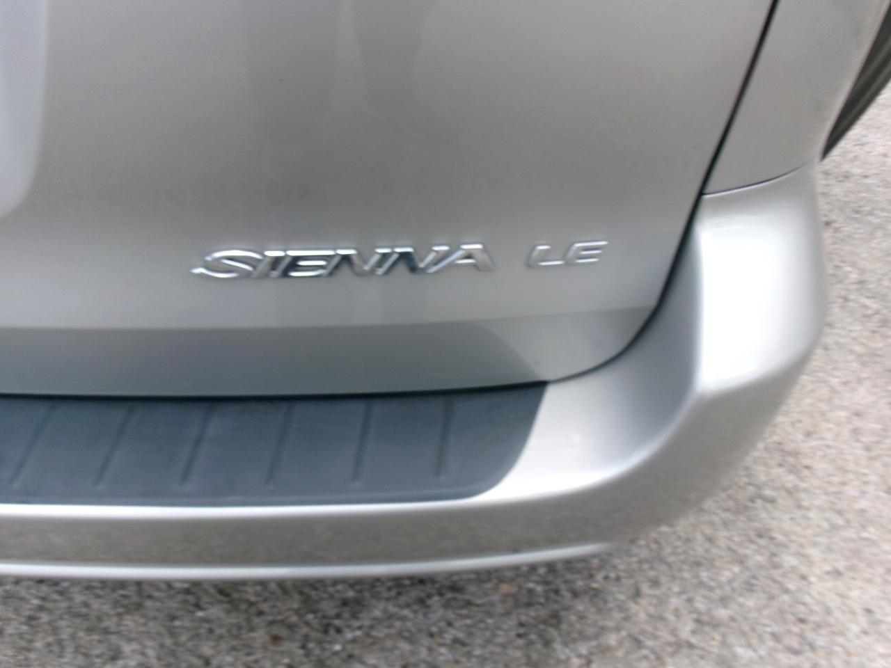 Toyota Sienna  2008