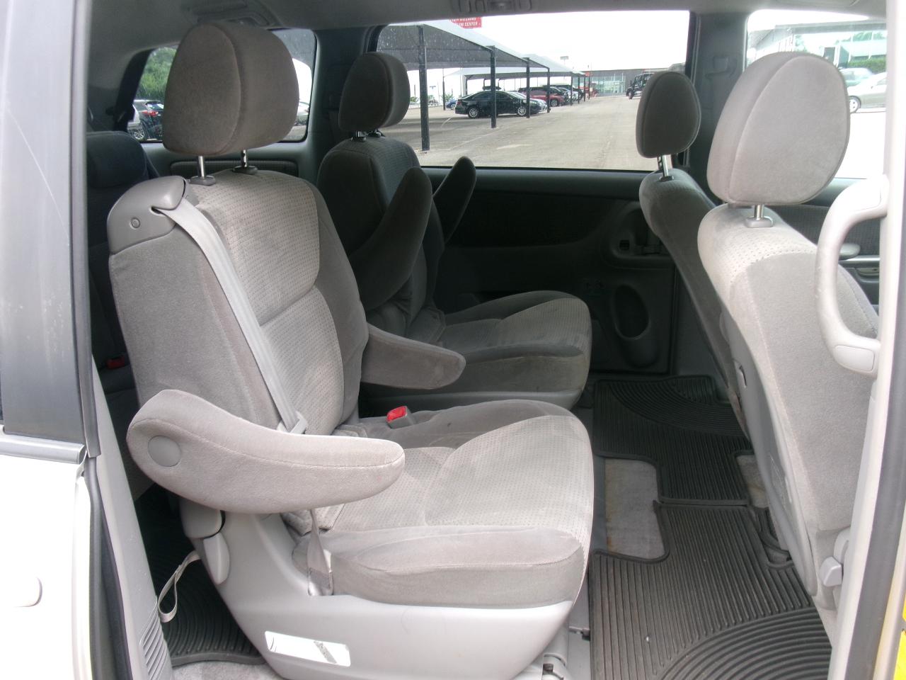 Toyota Sienna  2008