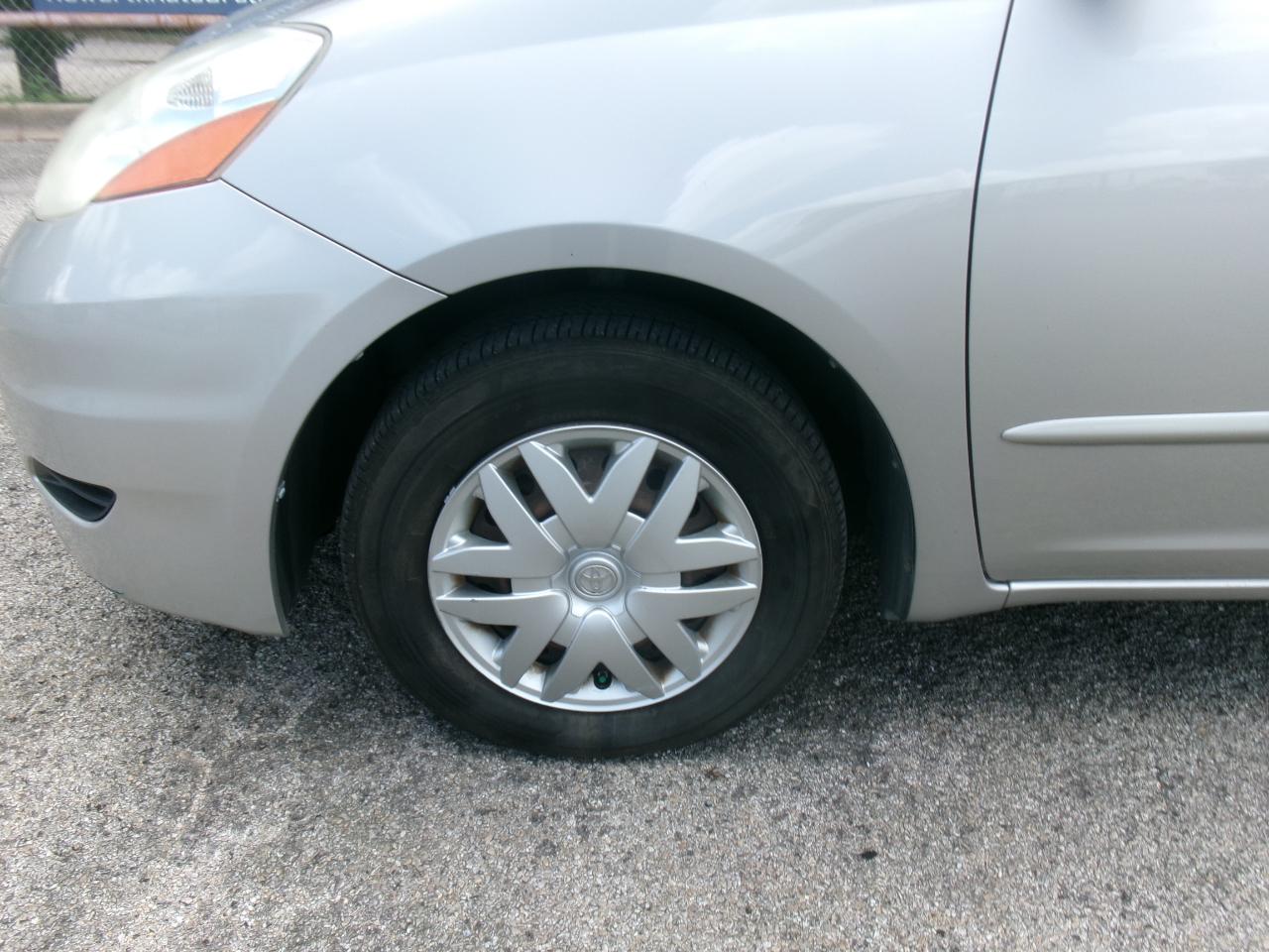 Toyota Sienna  2008