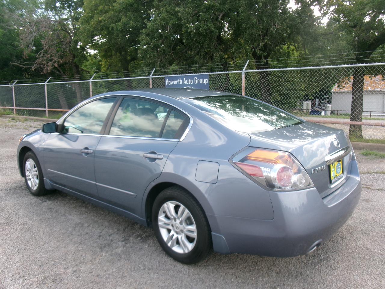 Nissan Altima 2.5 S 2010