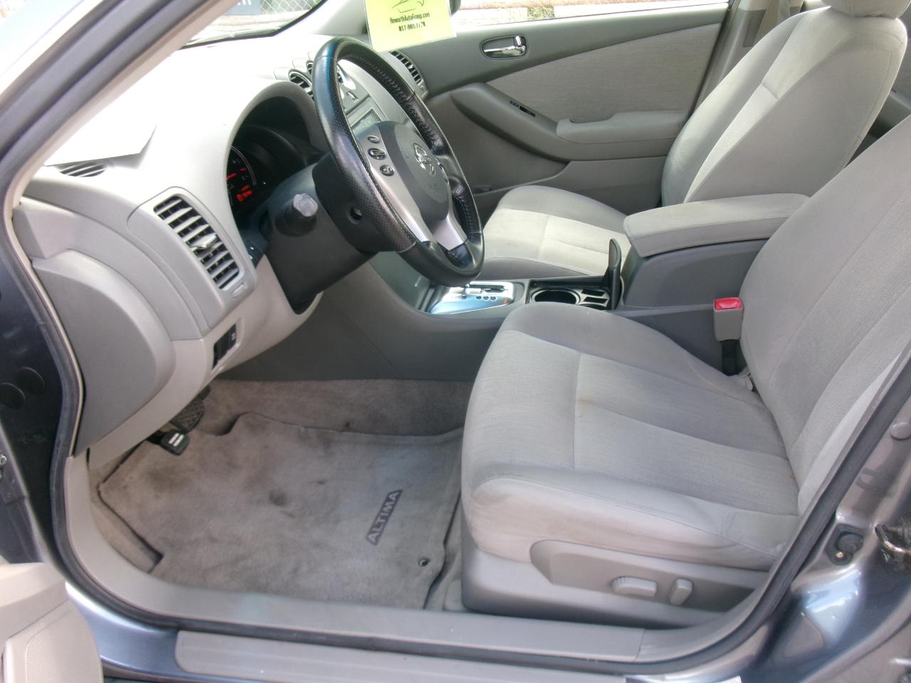 Nissan Altima 2.5 S 2010