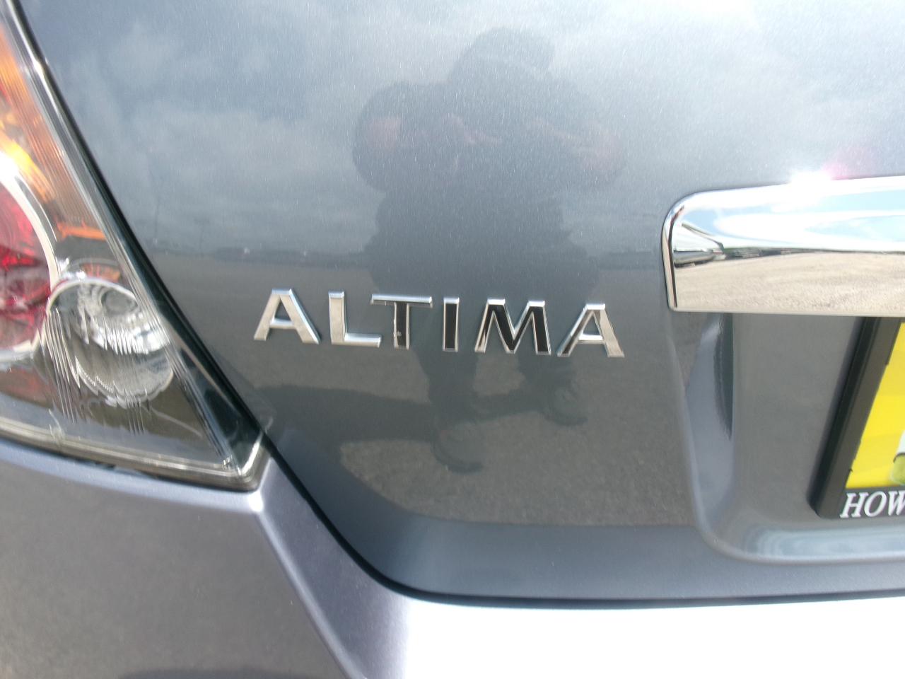 Nissan Altima 2.5 S 2010