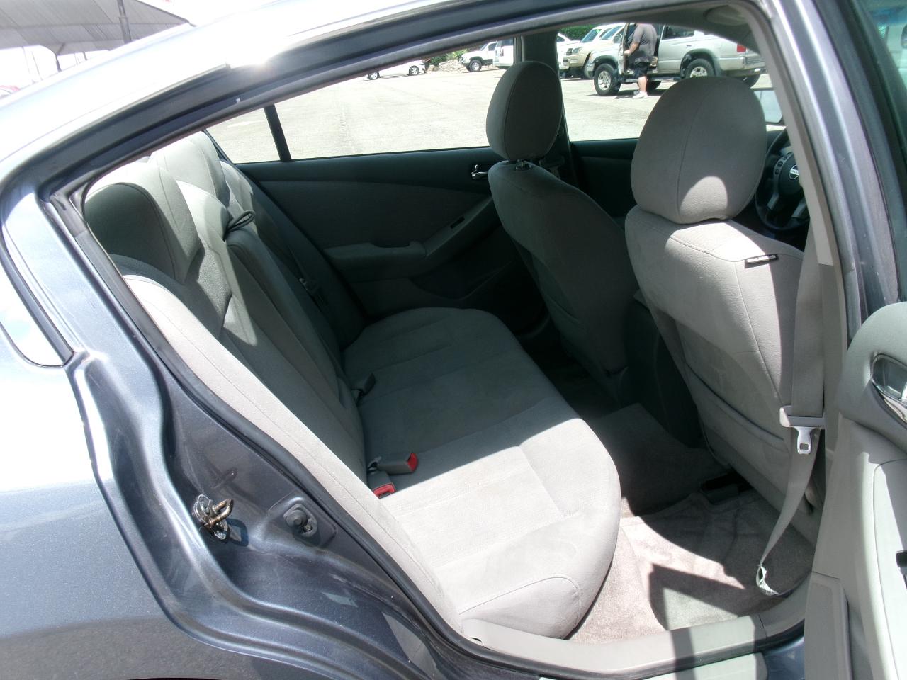 Nissan Altima 2.5 S 2010