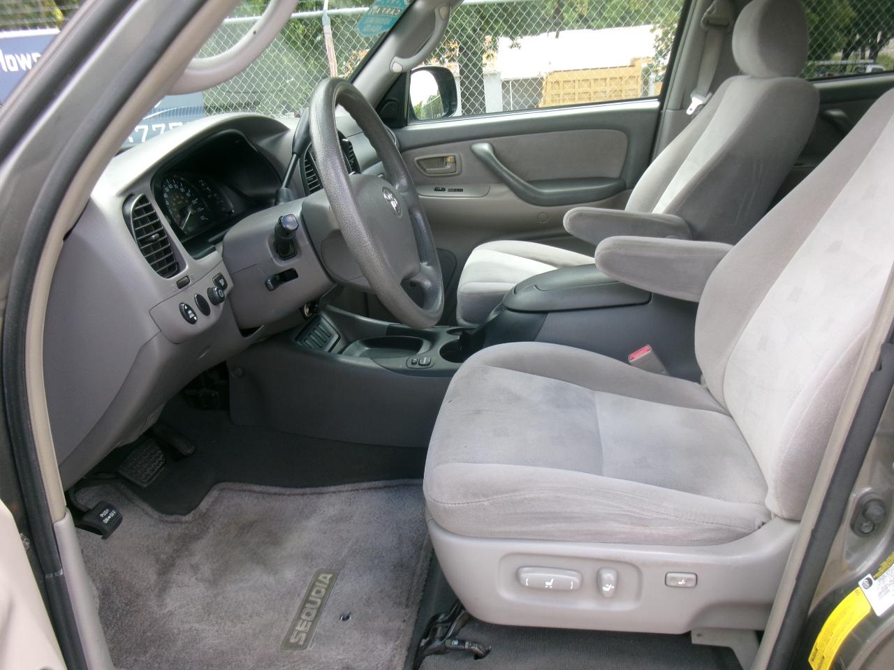 Toyota Sequoia SR5 2007