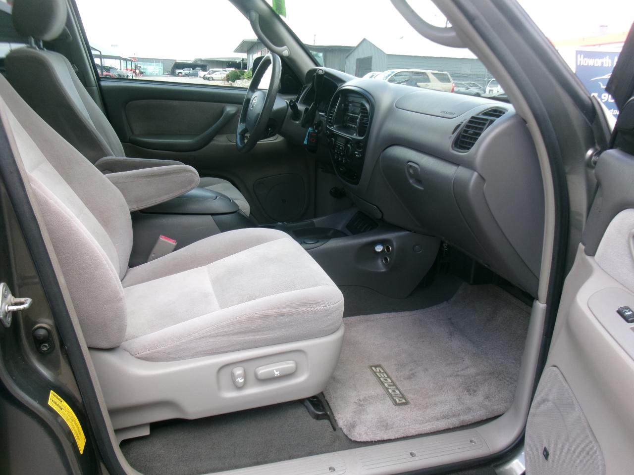 Toyota Sequoia SR5 2007