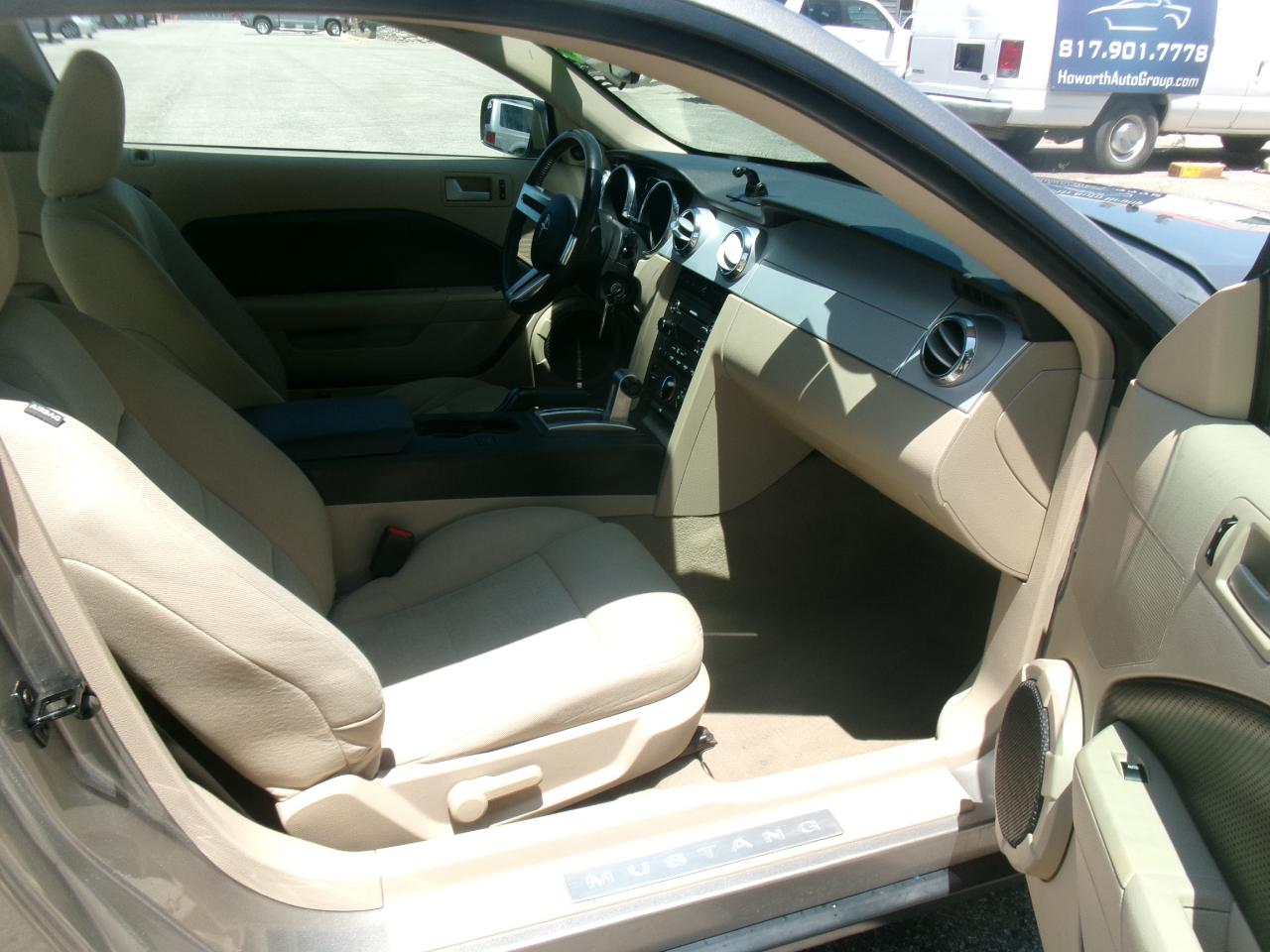 Ford Mustang V6 Premium Coupe 2009