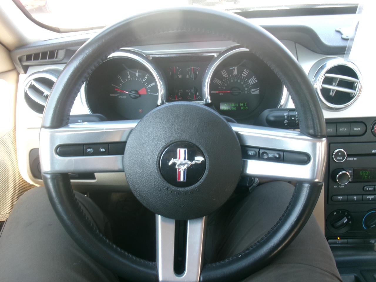 Ford Mustang V6 Premium Coupe 2009