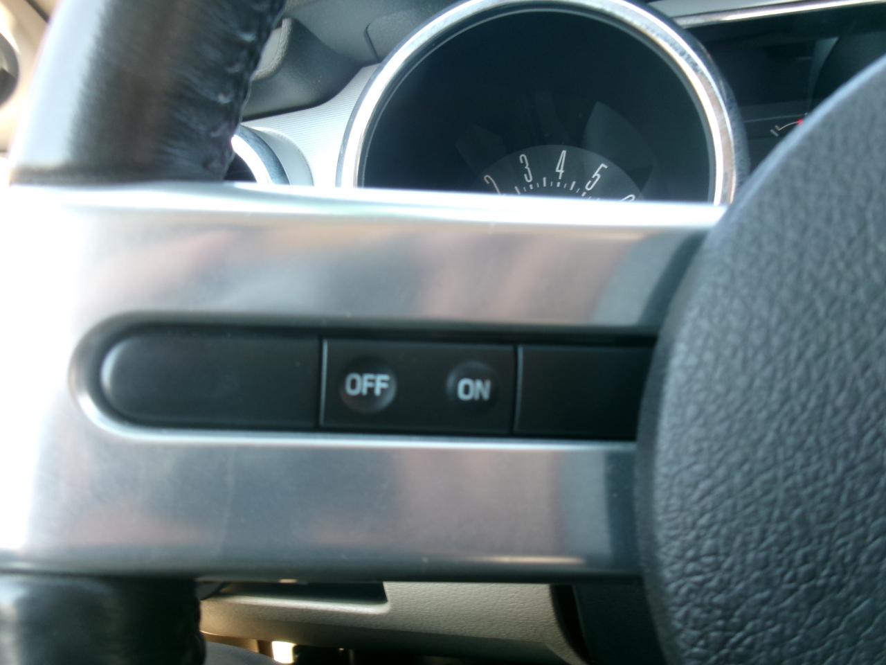 Ford Mustang V6 Premium Coupe 2009