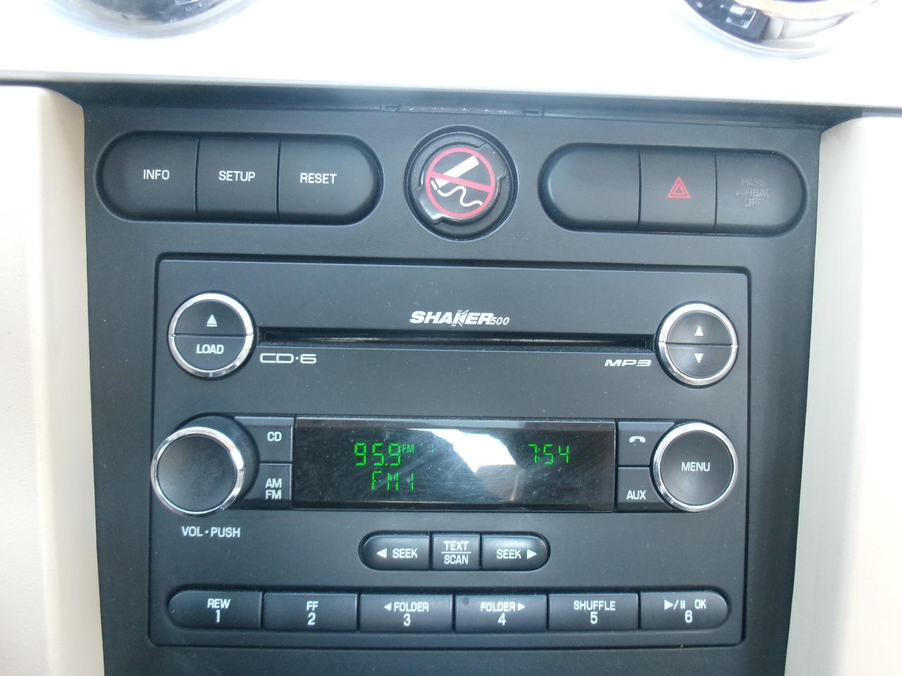 Ford Mustang V6 Premium Coupe 2009