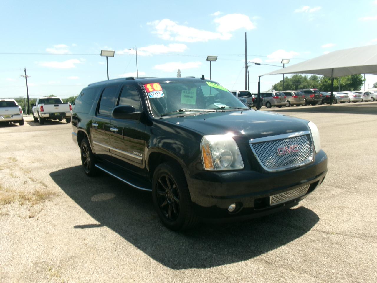 GMC Yukon Denali XL AWD 2010