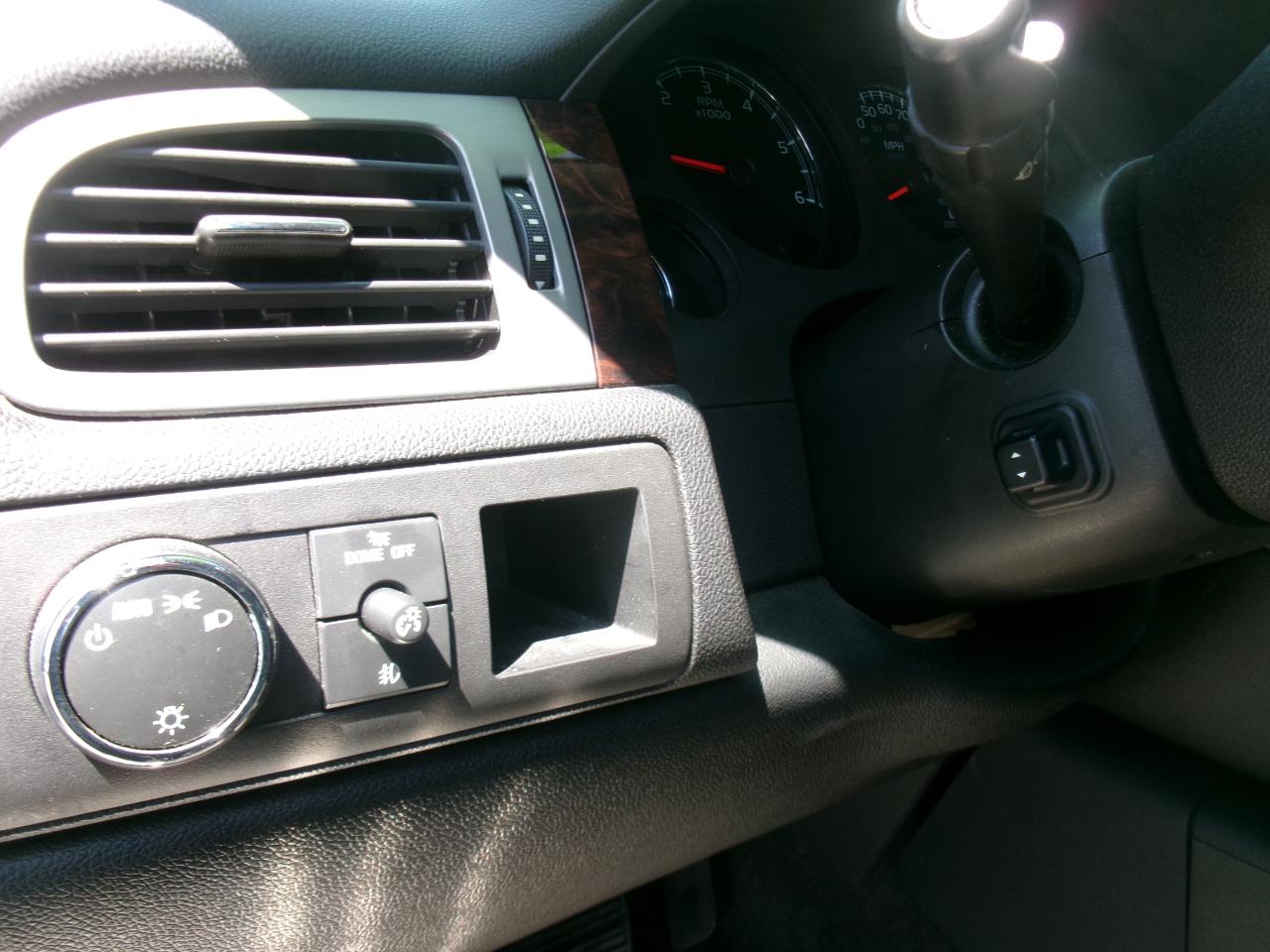 GMC Yukon Denali XL AWD 2010
