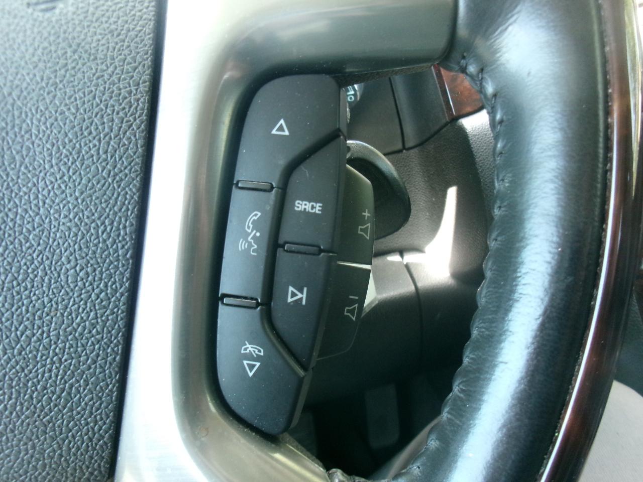GMC Yukon Denali XL AWD 2010