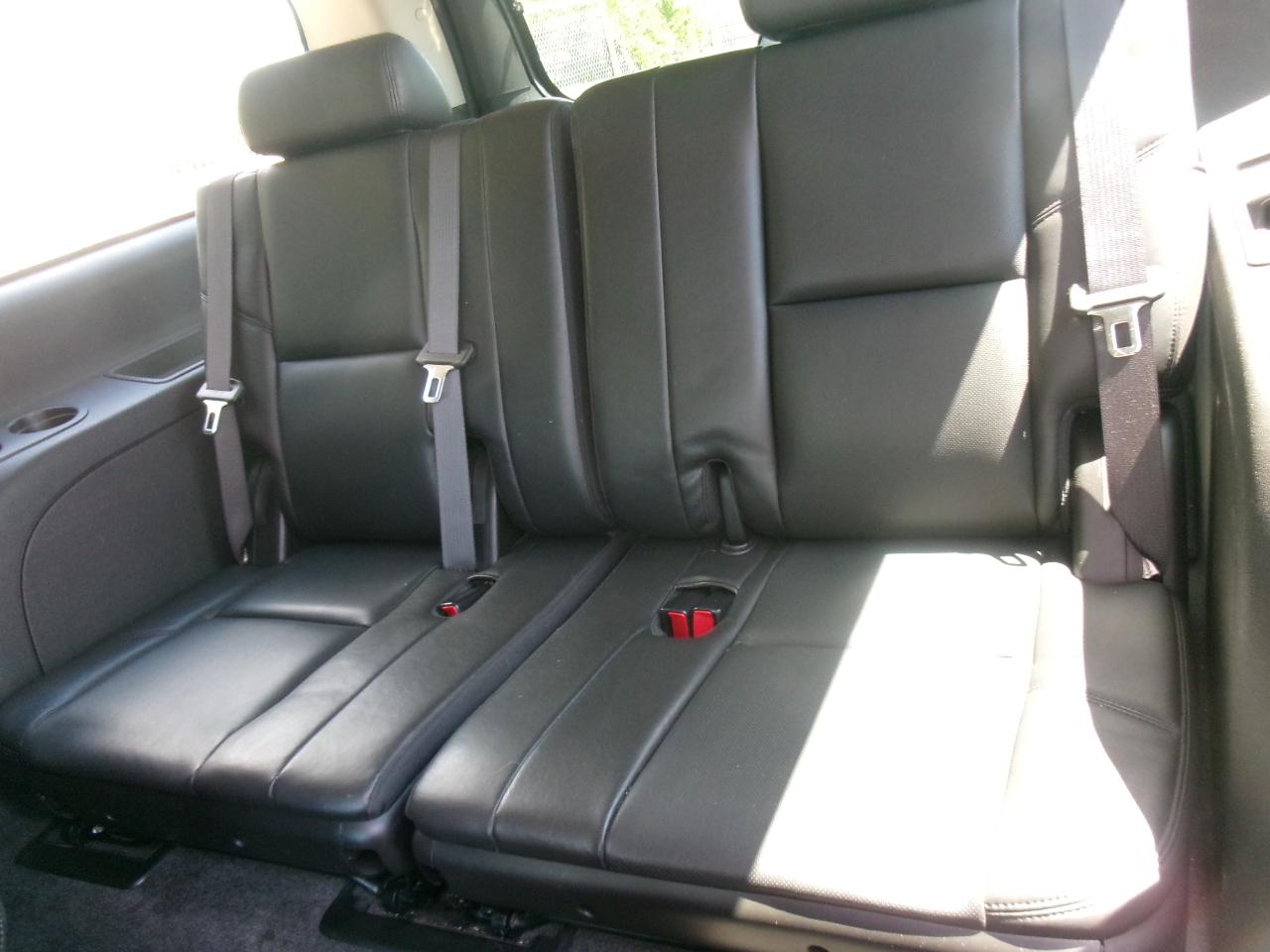 GMC Yukon Denali XL AWD 2010