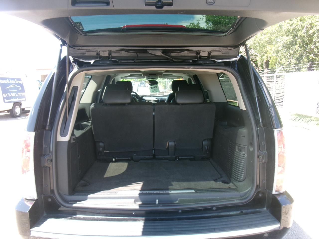 GMC Yukon Denali XL AWD 2010
