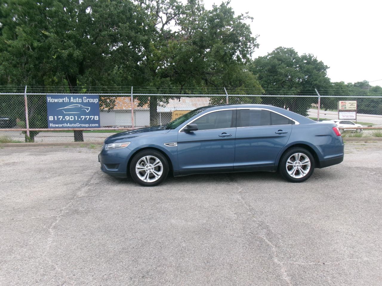 Ford Taurus SE FWD 2018