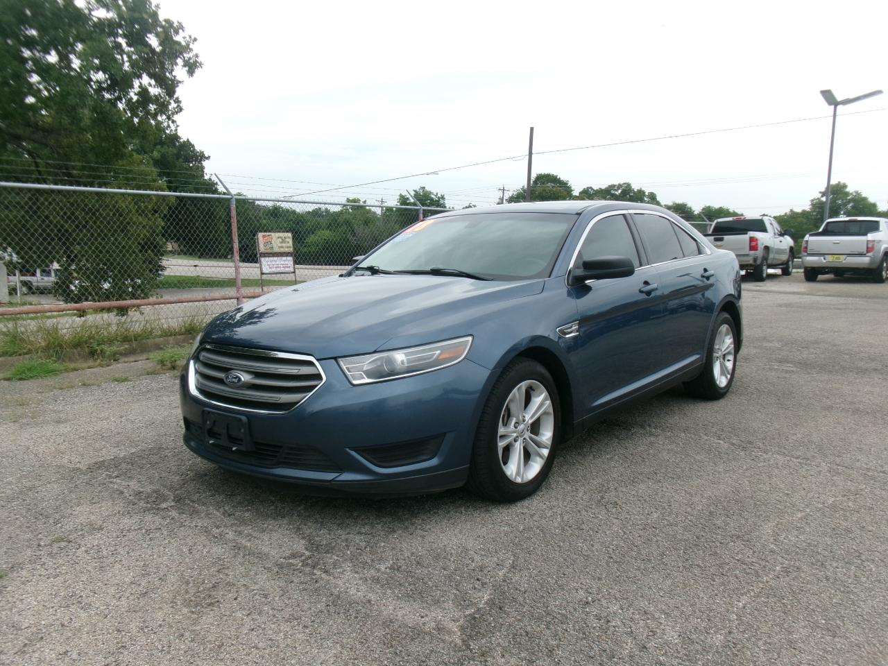 Ford Taurus SE FWD 2018