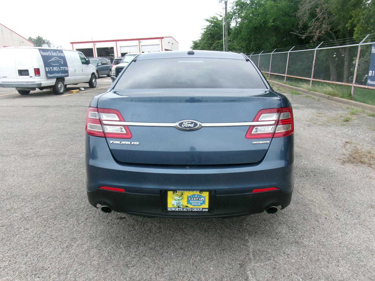 Ford Taurus SE FWD 2018