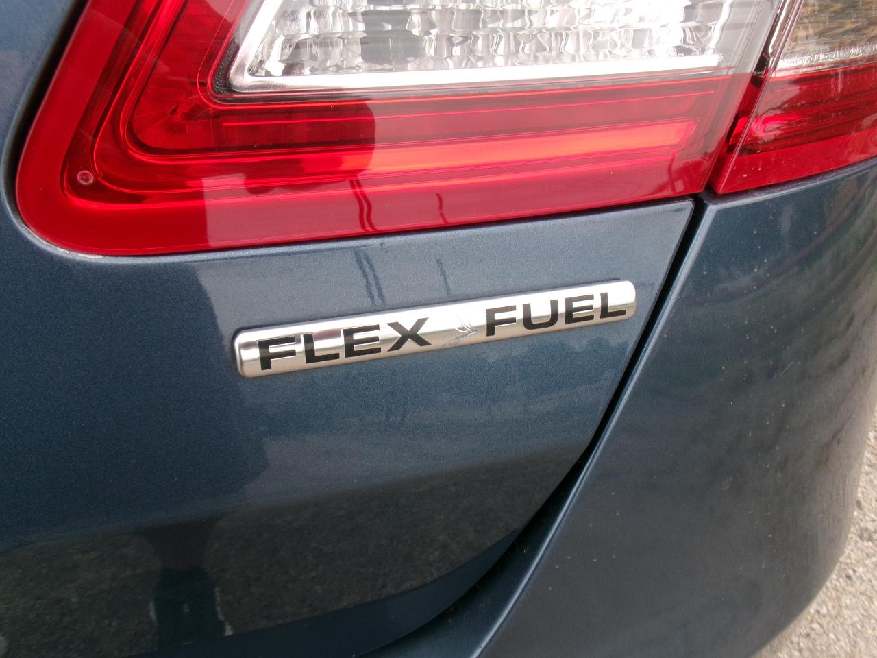 Ford Taurus SE FWD 2018