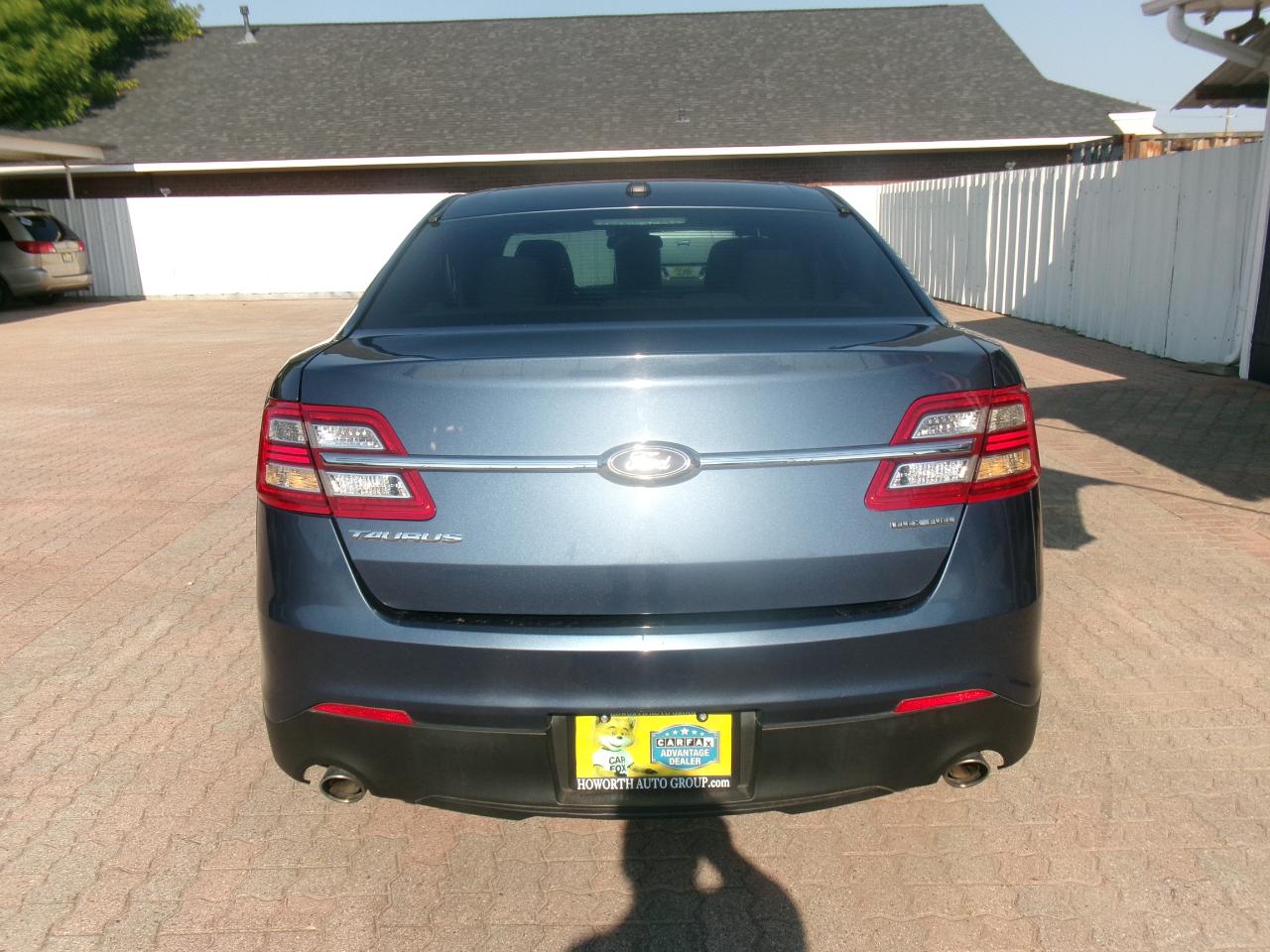 Ford Taurus SE FWD 2018
