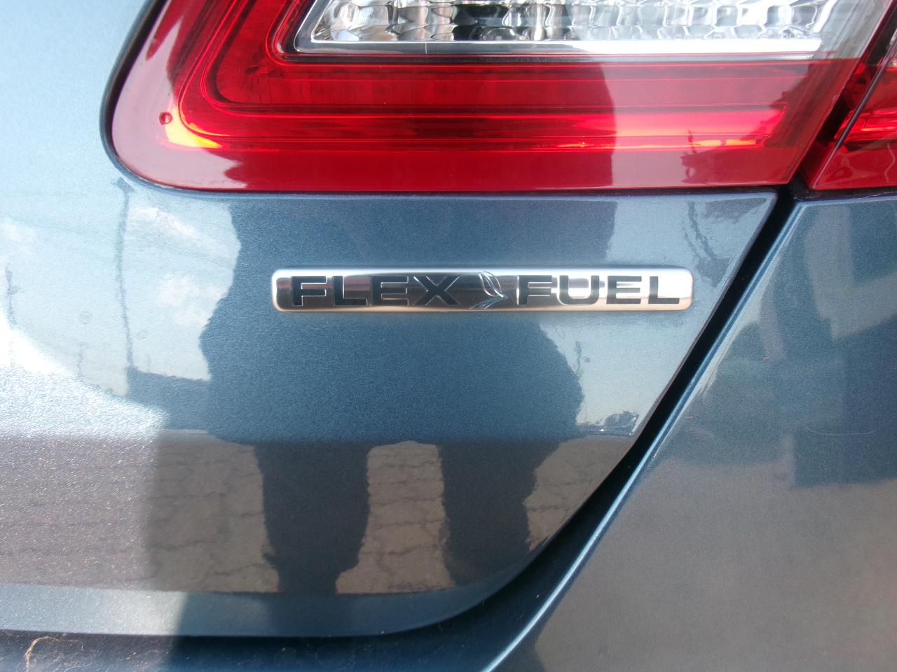 Ford Taurus SE FWD 2018