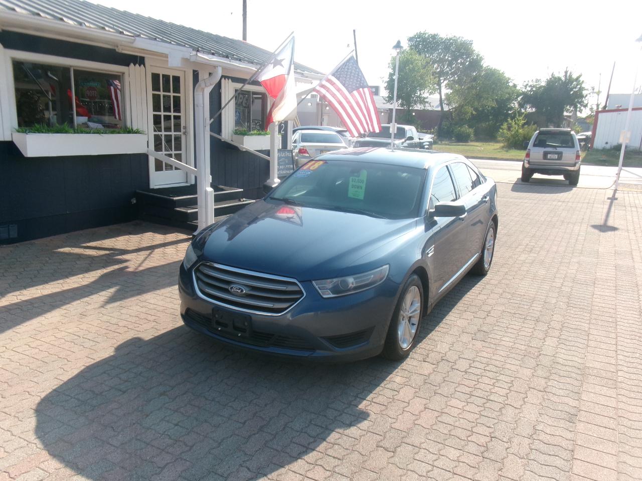Ford Taurus SE FWD 2018
