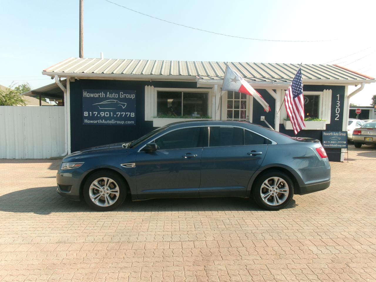 Ford Taurus SE FWD 2018
