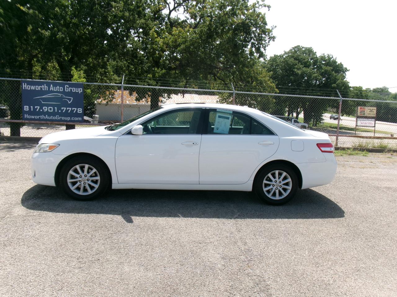 Toyota Camry XLE 2011