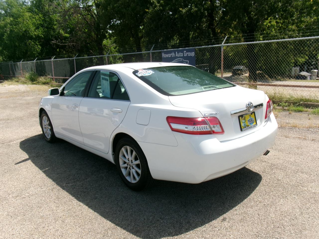 Toyota Camry XLE 2011