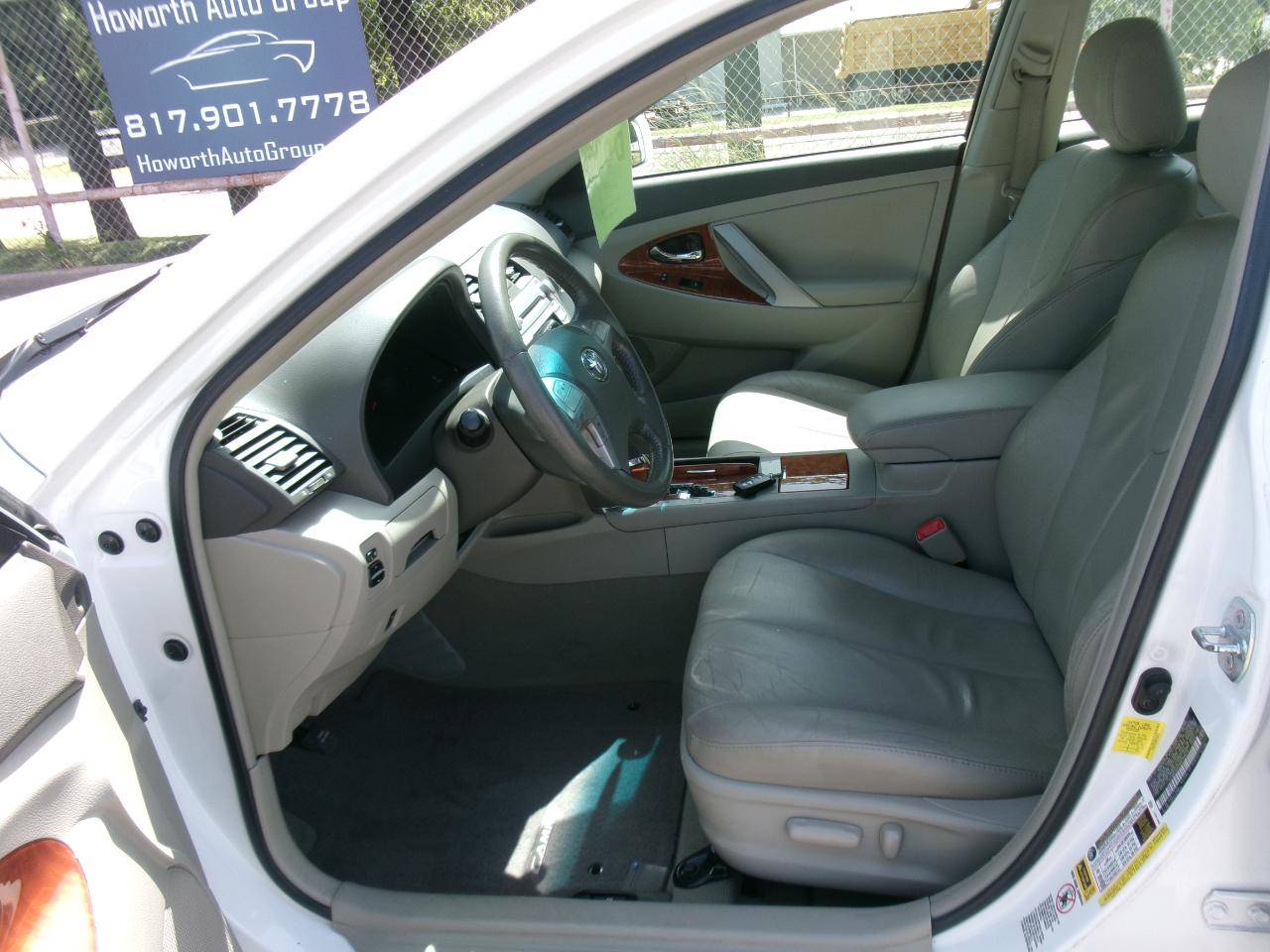 Toyota Camry XLE 2011