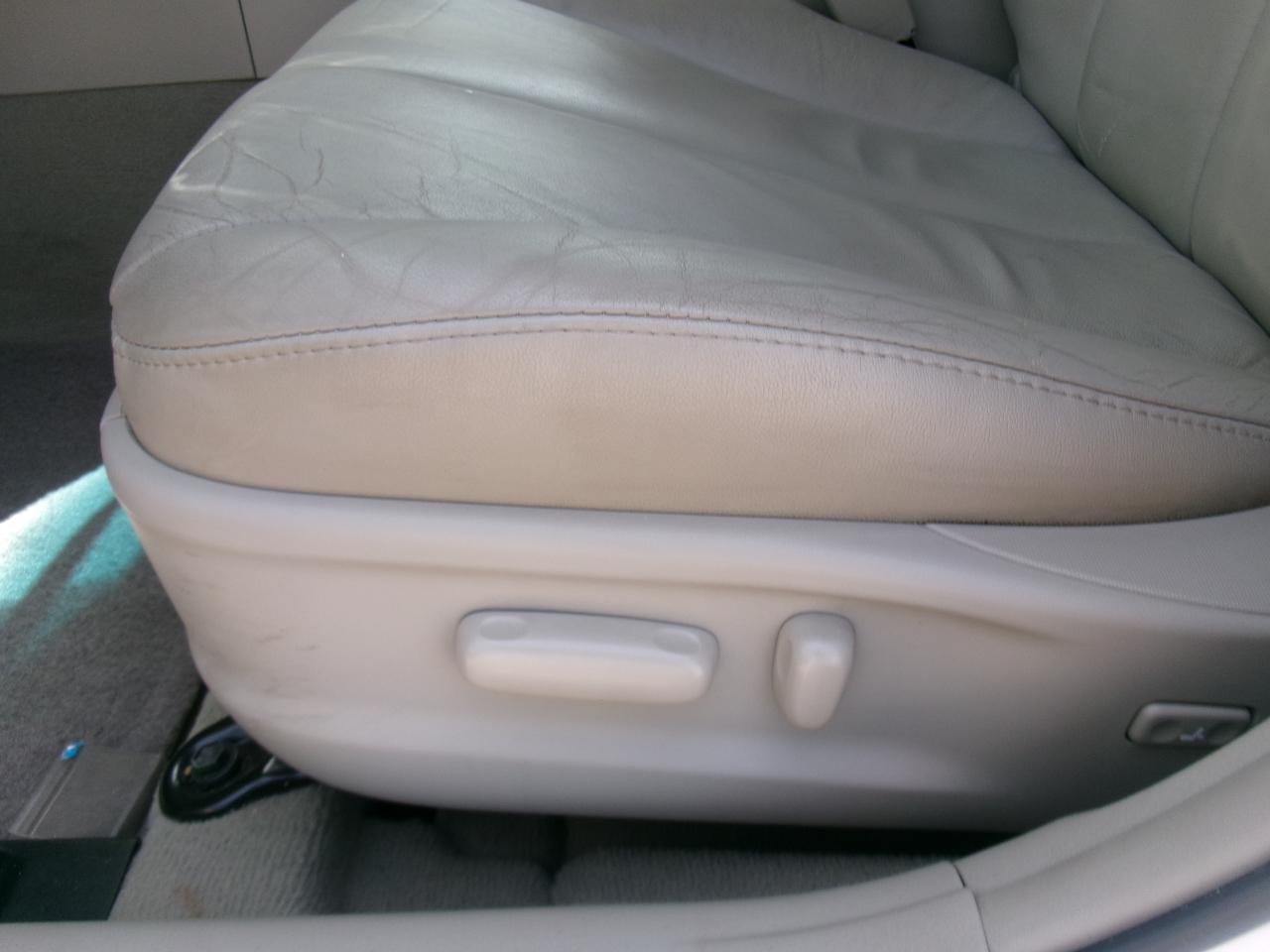 Toyota Camry XLE 2011