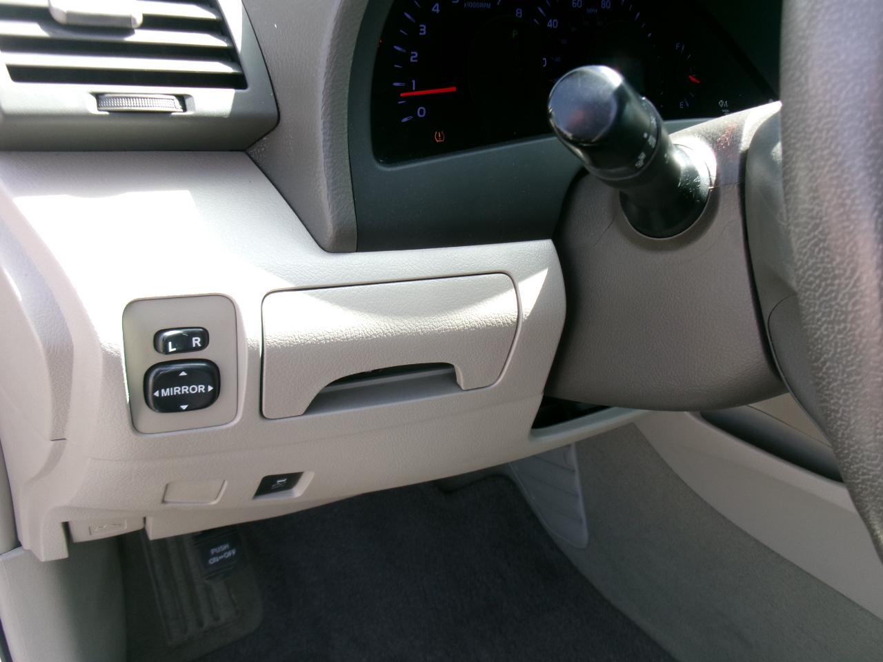 Toyota Camry XLE 2011